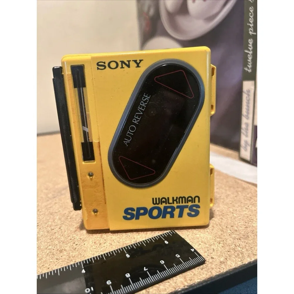 Sony Walkman WM-F75 Cassette Player Auto Reverse AM/FM Radio *Read Description*